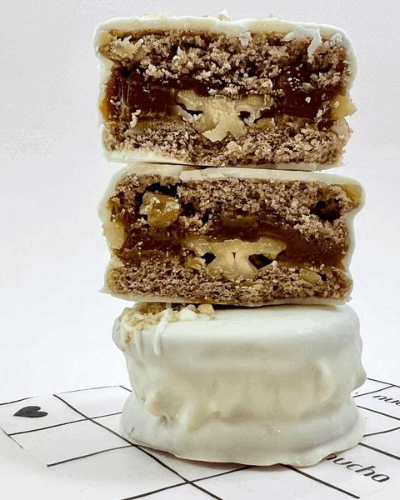 Alfajor de Chocolate Blanco y Nuez